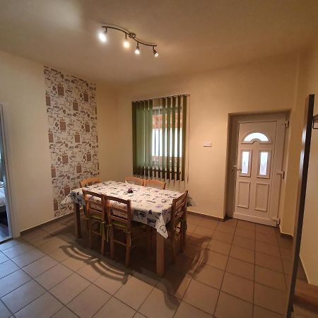 Ladik Vendeghaz Hotel Tiszafüred Екстериор снимка
